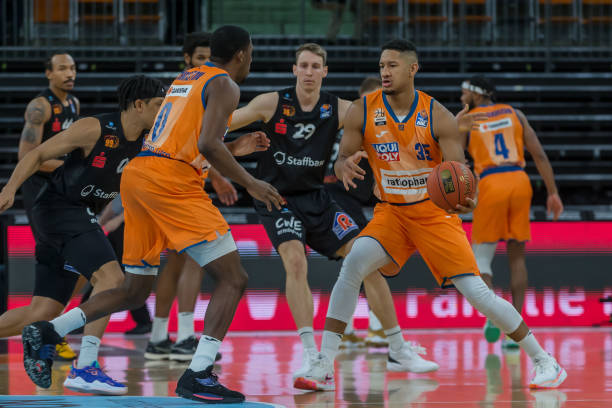 的国际舞台 的国际舞台